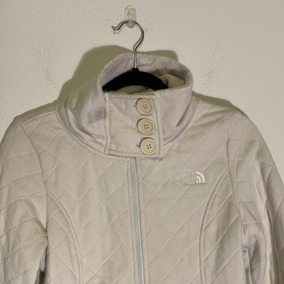 The North Face Quilted Ivory Jacket - Picture 5 of 8